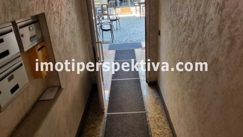 Продава се Тристаен апартамент в Пловдив, Център - 100 кв.м за 1900 €/кв.м - Снимка #16