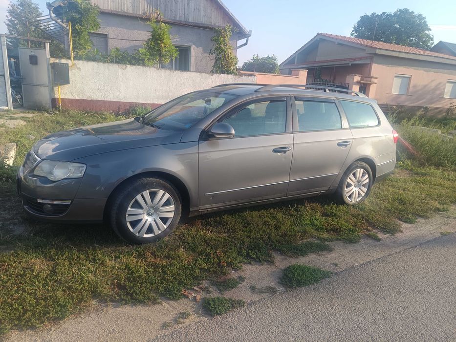 Vând urgent Passat B6 Combi