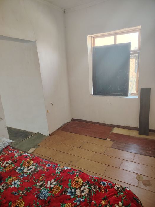 Ховли участка сотилади