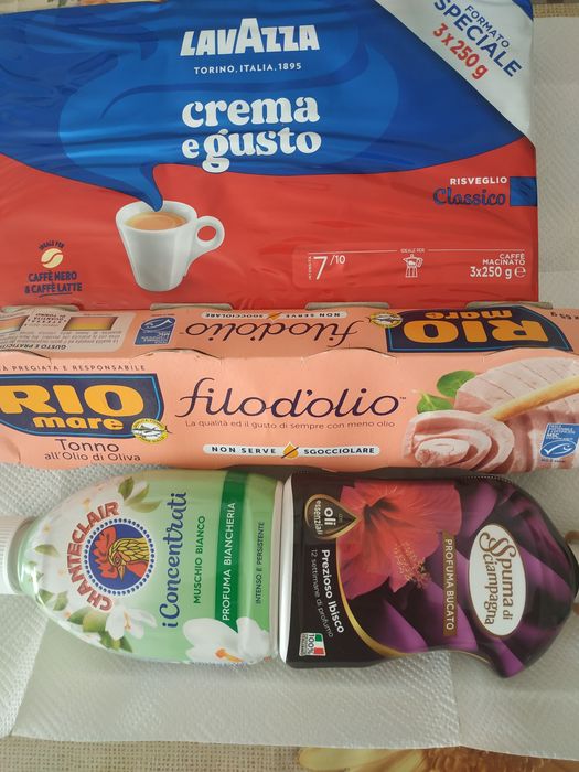 Vând pachet produse(balsam și cafea).