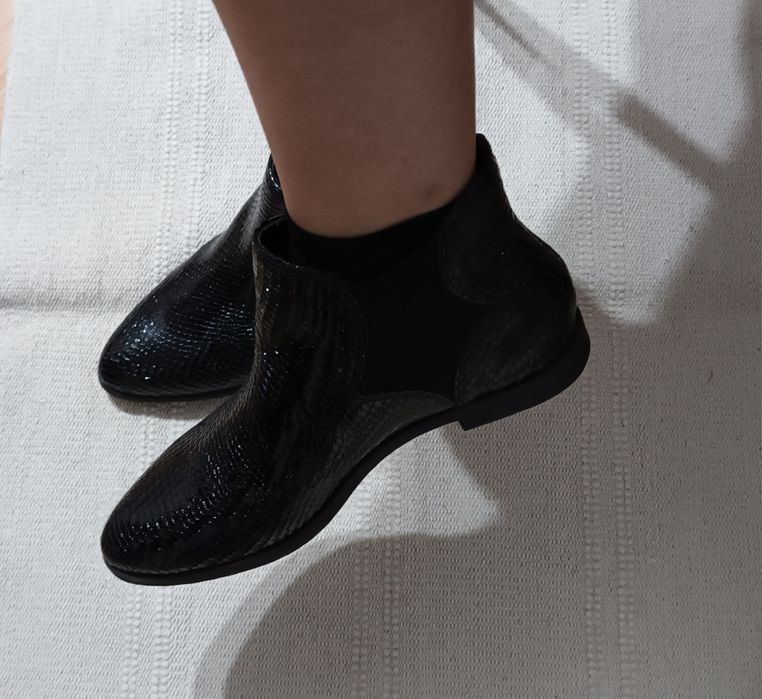 Botine cu talpa joasă