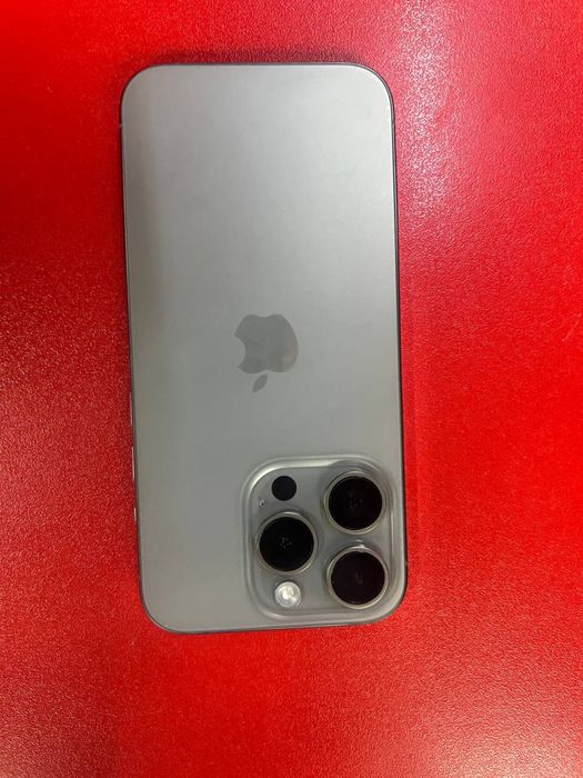 Айфон 15 про 128 гиг емкость 87%