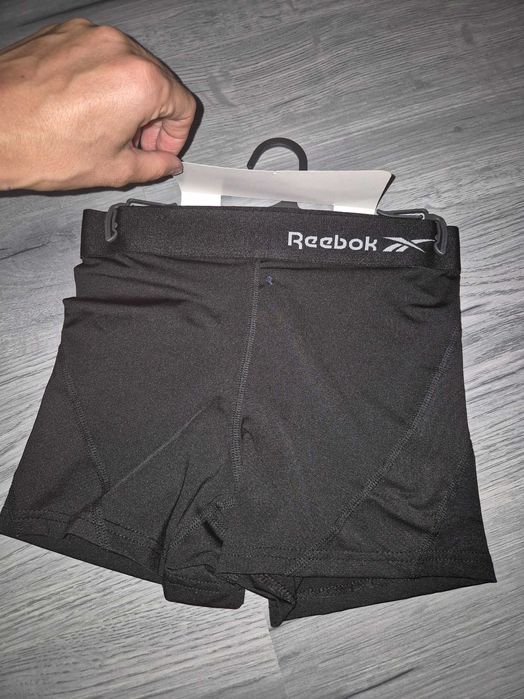 Pantaloni scurți Reebok dama fitness xs