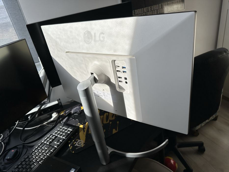 Monitor LED LG 27” 4 K