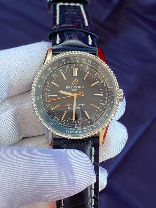 Breitling Navitimer с 2 секунди отклонение