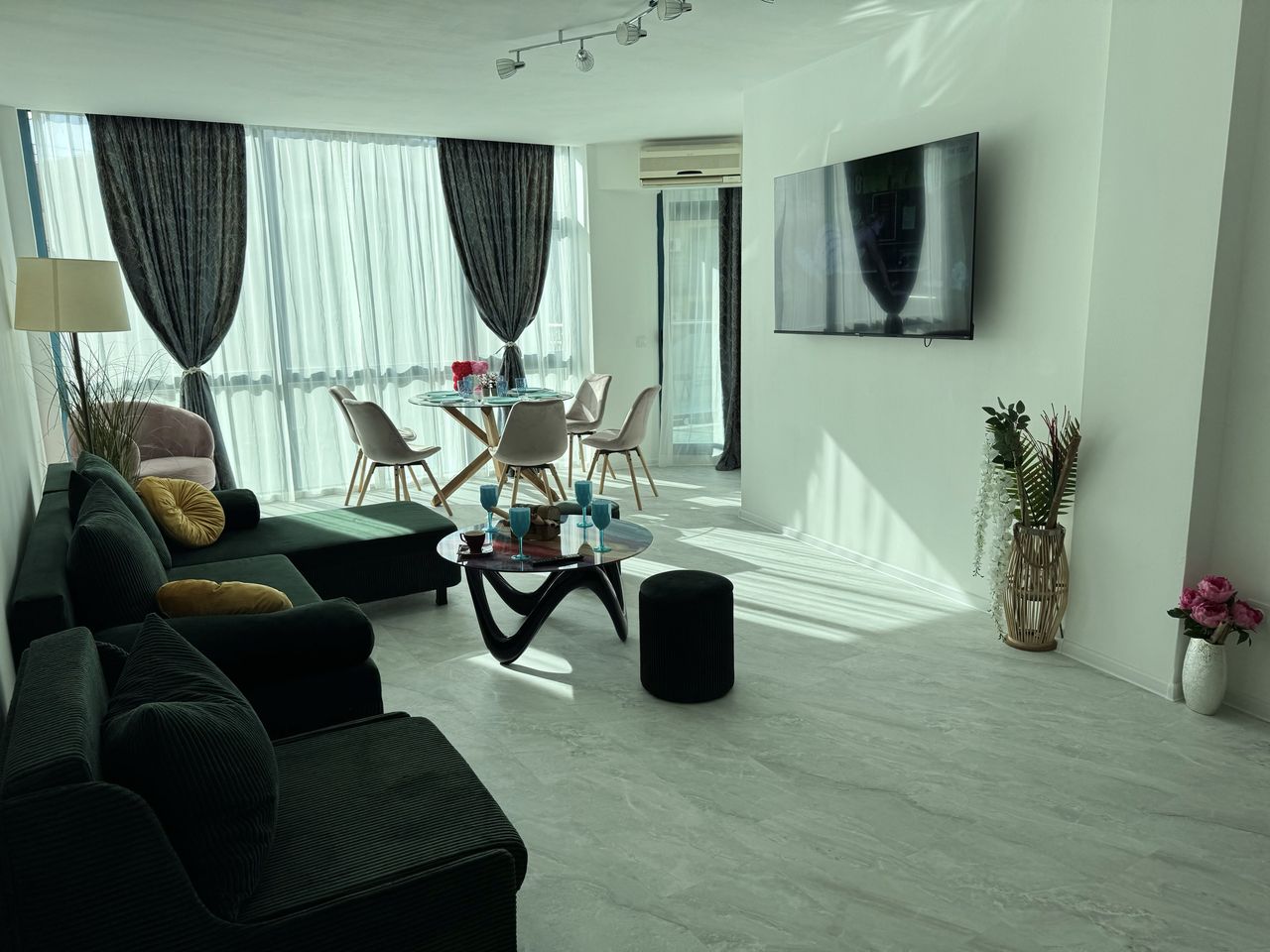 Продава се Двустаен апартамент в София, Орландовци - 90 кв.м за 1334 €/кв.м - Снимка #8