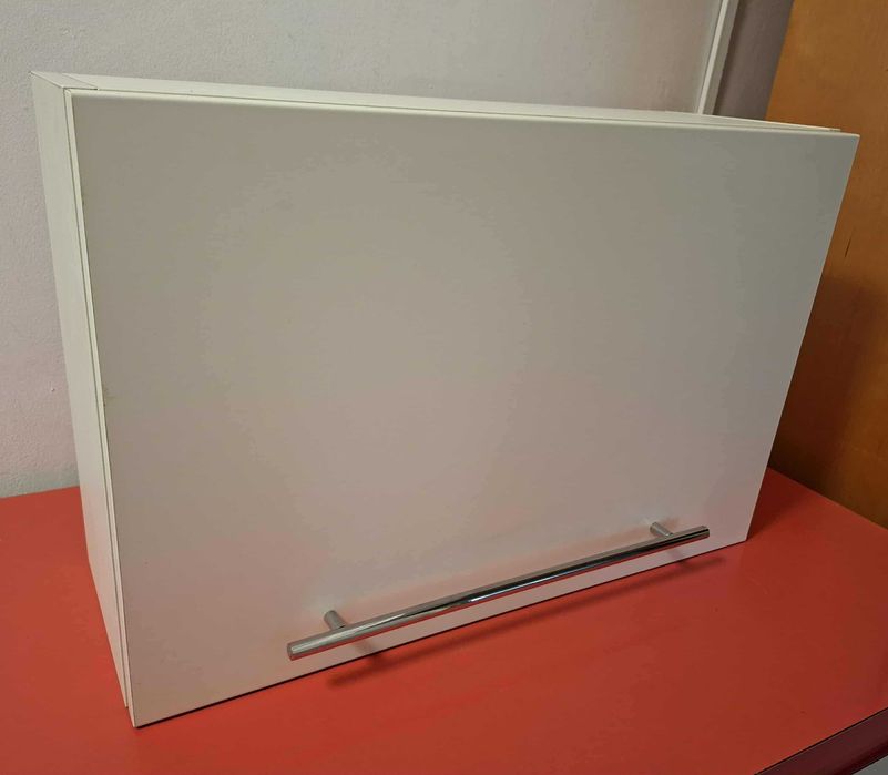 Dulap suspendat baie