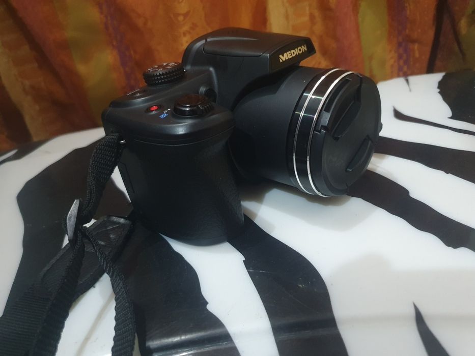 Vand aparat foto medion impecabil