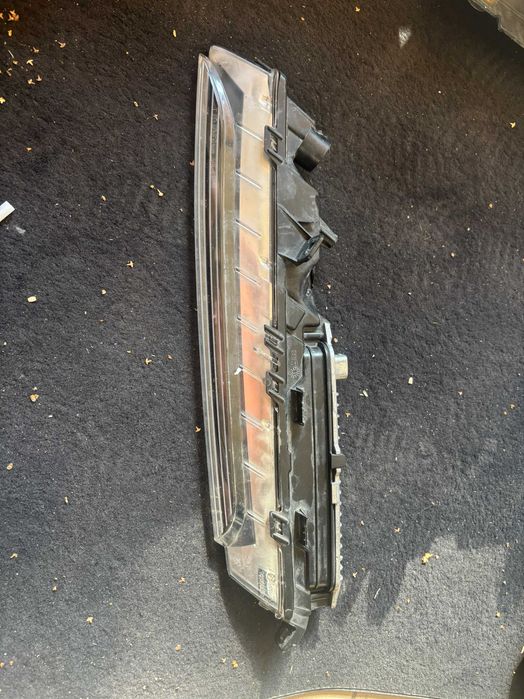 DRL porsche cayenne 9y lumini de zi semnalizare 9y0941181A cu defect