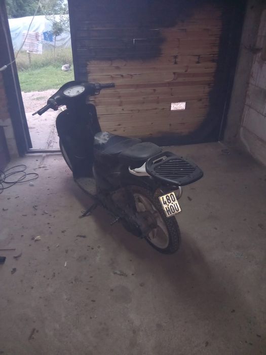 Vând scuter Aprilia