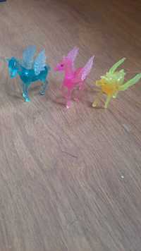 Set figurine ponei transparenti