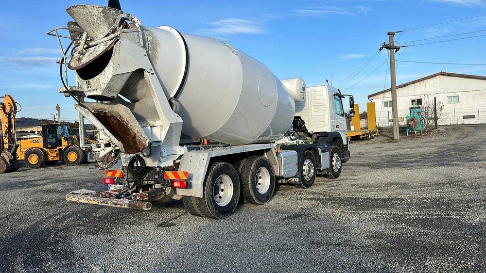Autobetoniera Volvo FMX 460cp cu mixer Putzmeister 9 mc