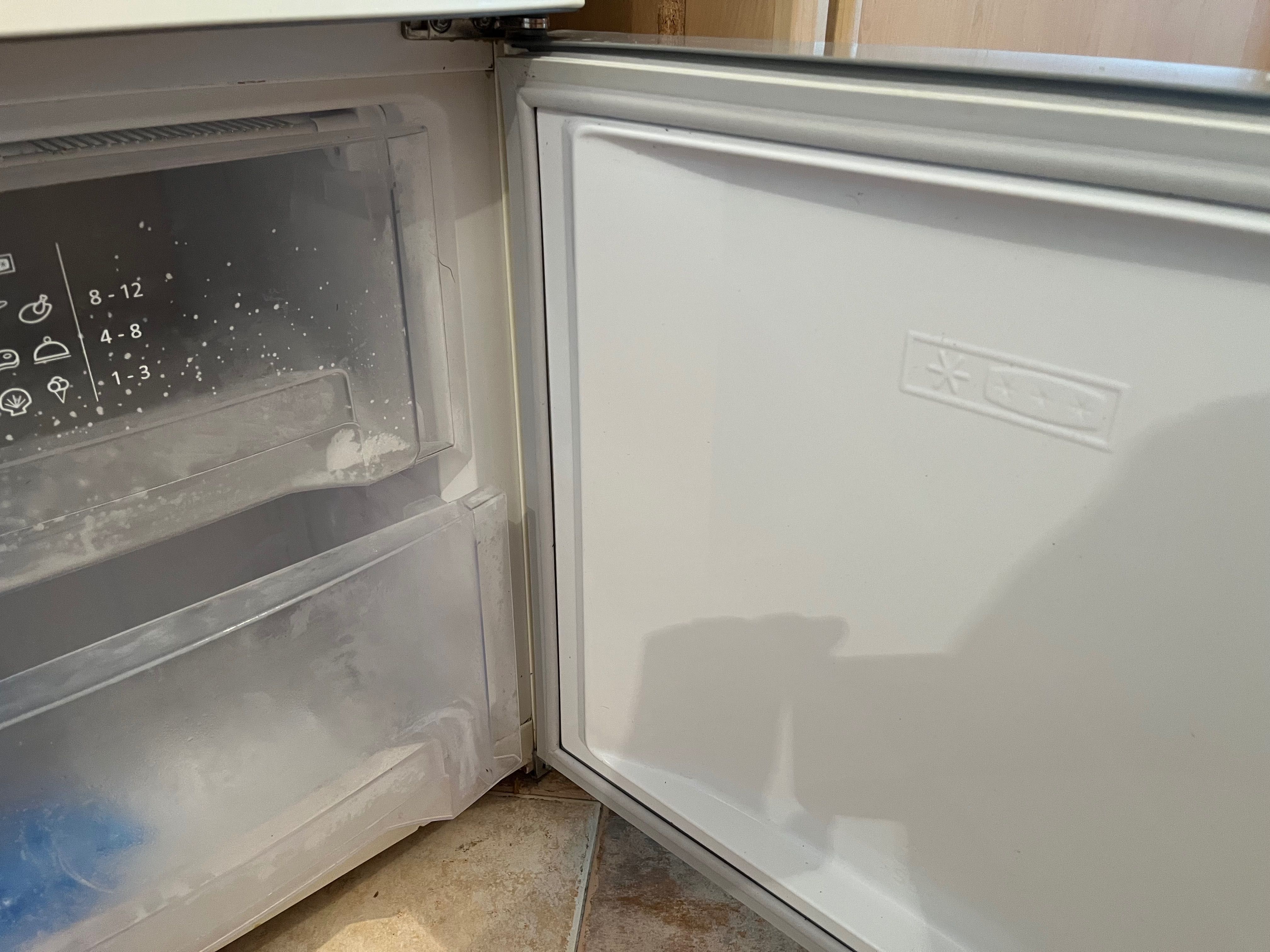 Хладилник GORENJE с долен фризер