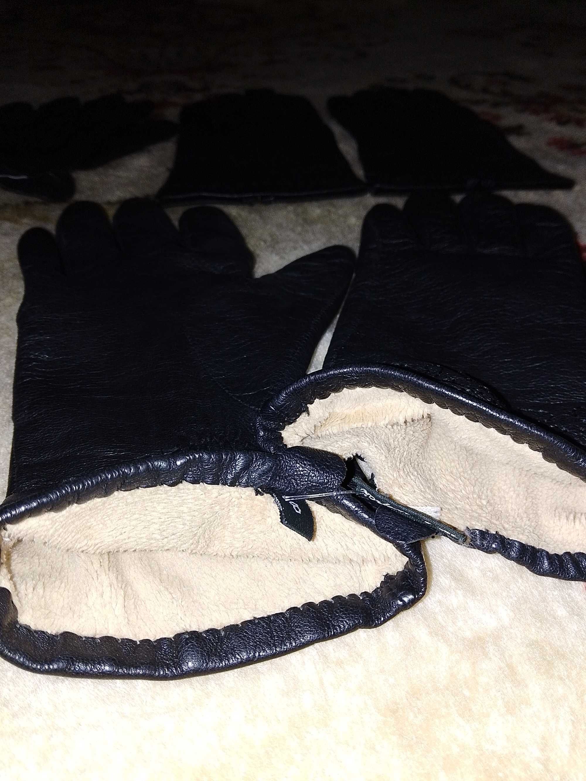 Mănuși negre din piele