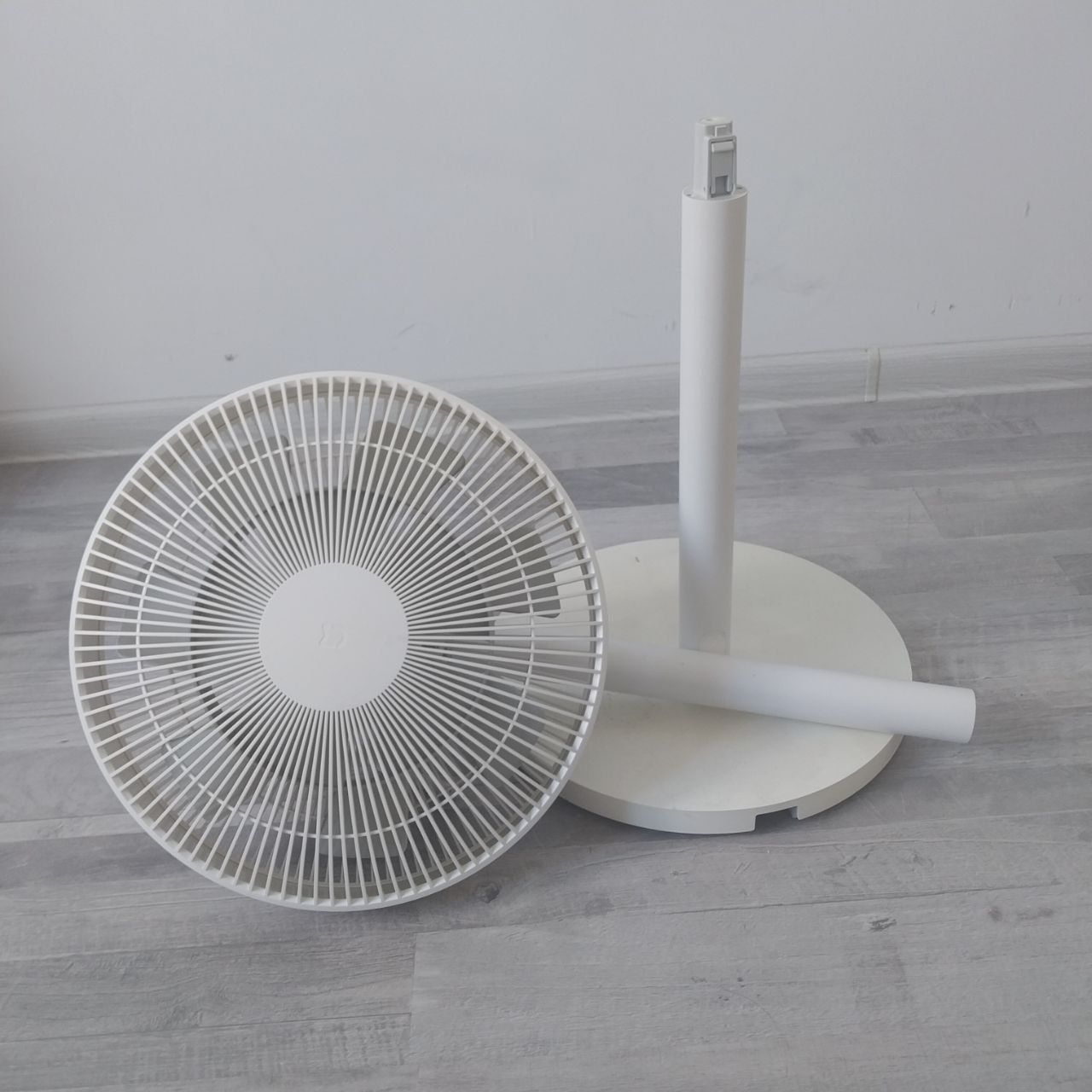 Aqlli va brend Ventilyator Mi Smart Standing Fan 2