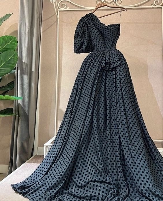 Шикарное платье на вечер, НОВОЕ Турция! 38 М размер