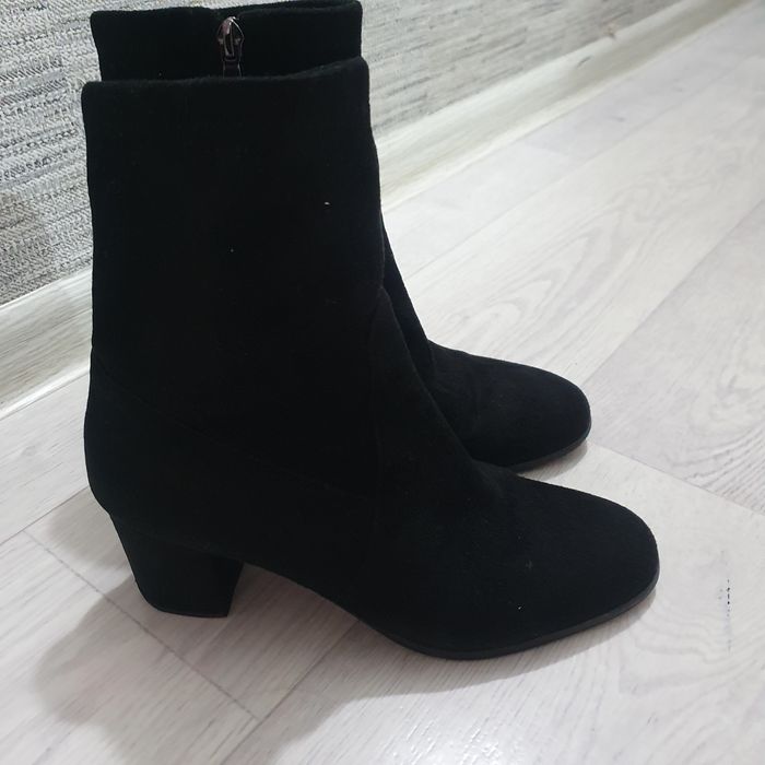 Полусапожки весна-осень, замша 39 размер цена 3500