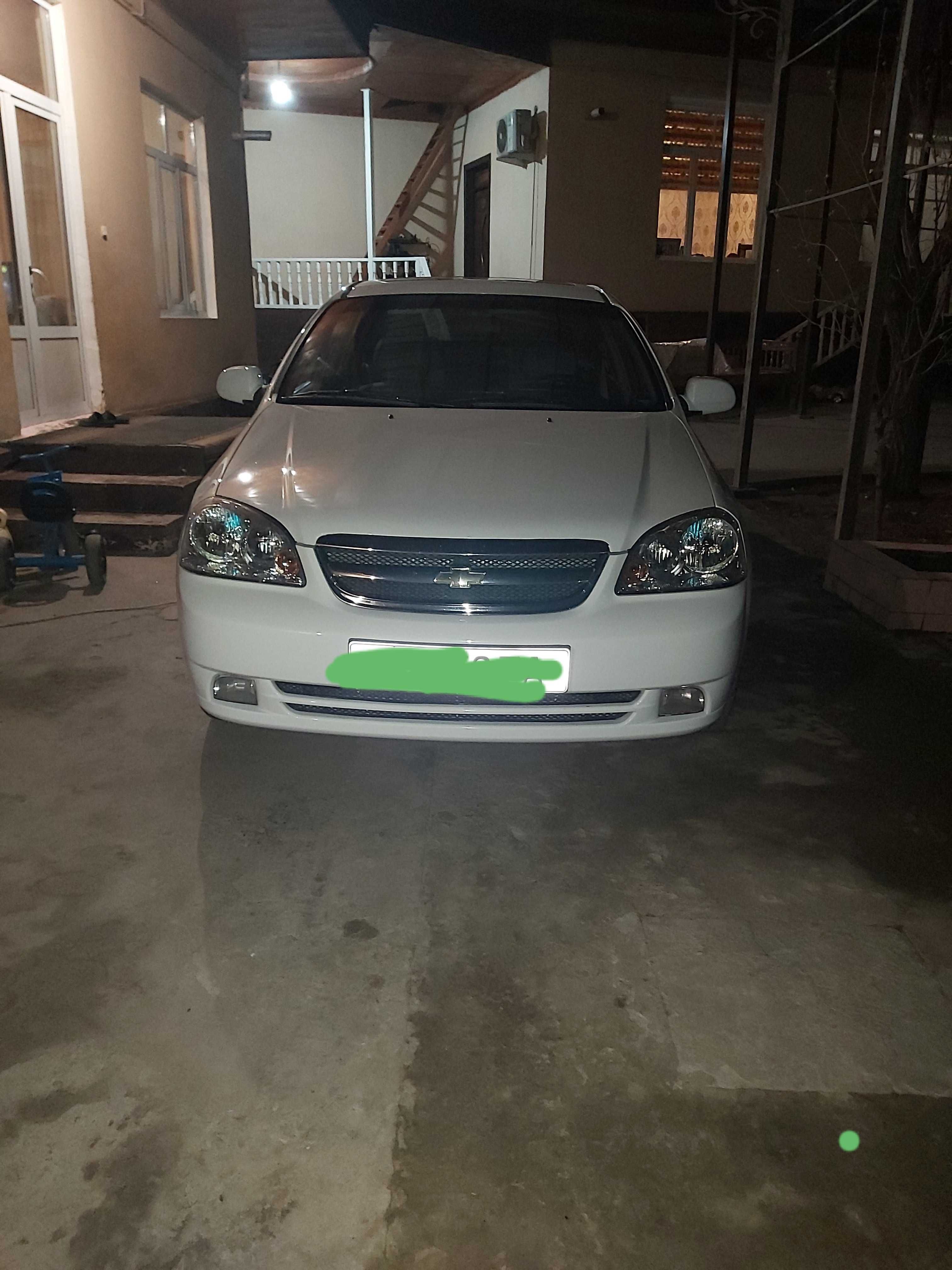 Lacetti avtomat 2013 3pozitsa 1.6mator 197000 probeg