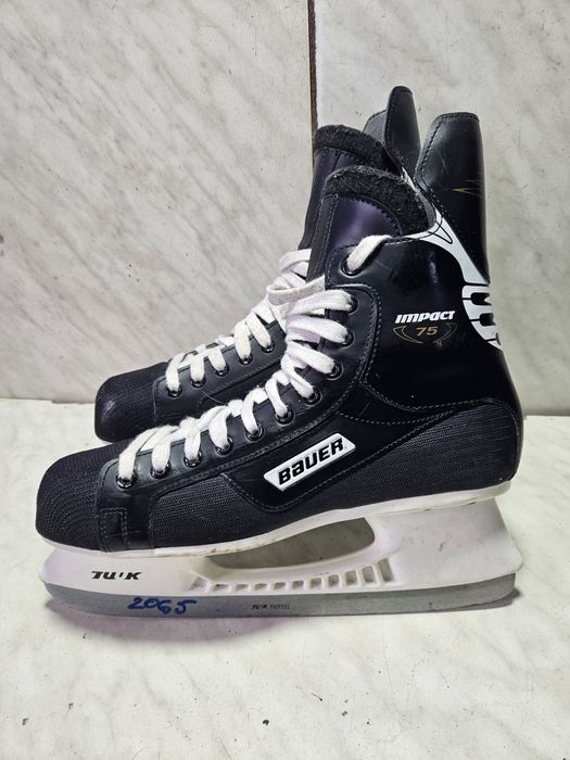 Patine 2065 hochei hockey  Bauer marime  45-46 (  29 cm)