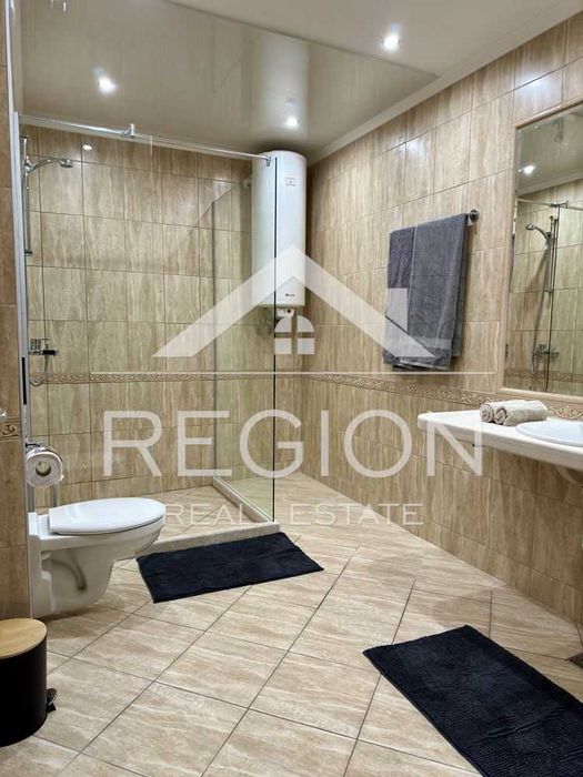 Дава се под наем Двустаен апартамент в Варна, Бриз - 120 кв.м за 700 € - Снимка #14