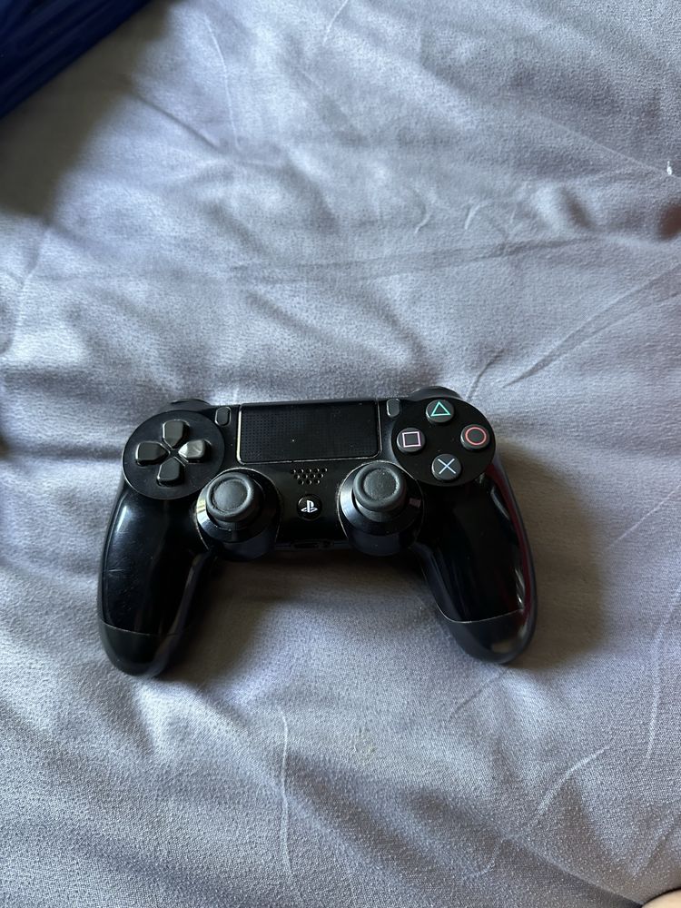 de vânzare PS 4 Slim
