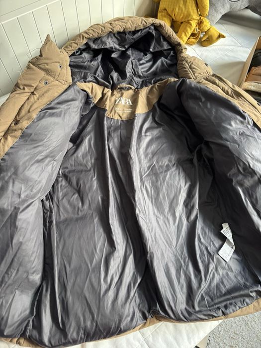 Яке Zara и боти Jack Wolfskin 33 номер