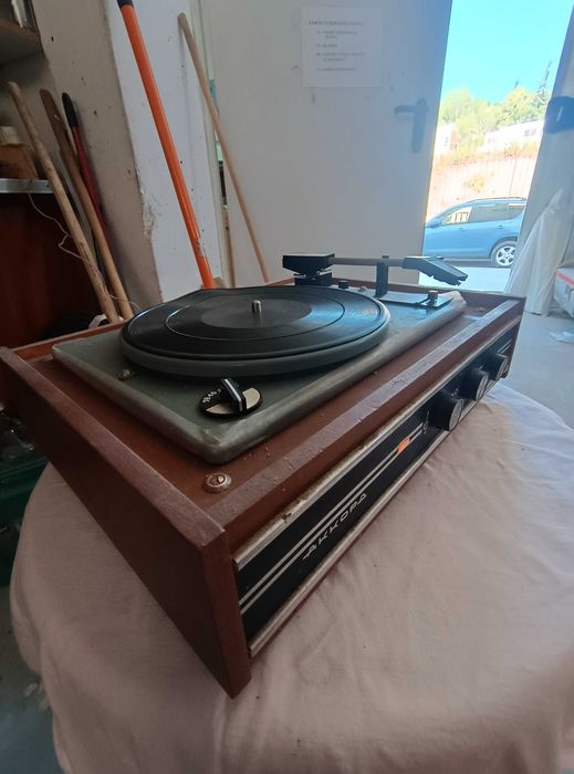 Стар грамофон Акорд СССР работещ