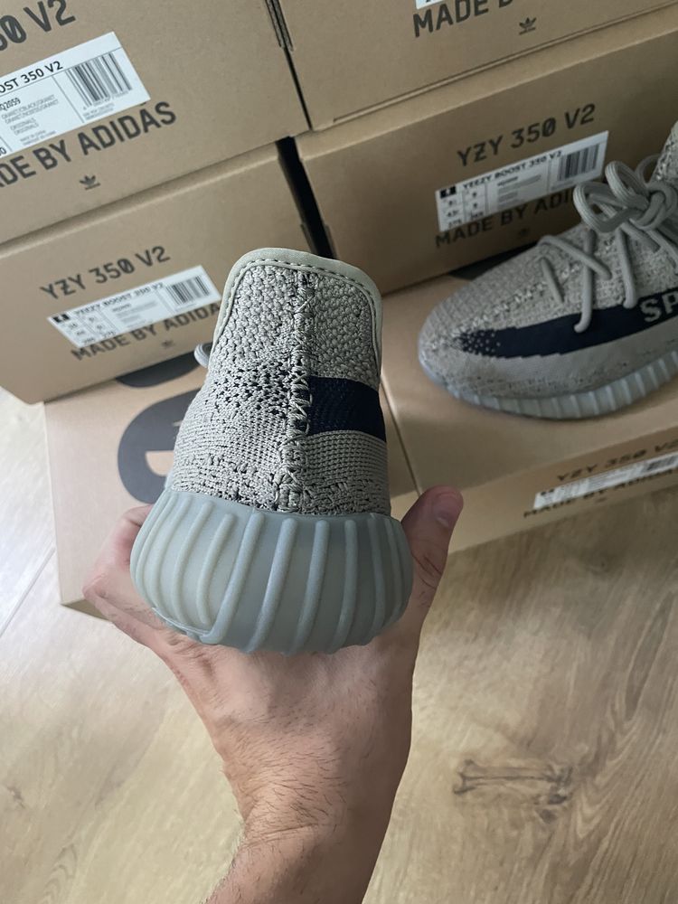 Yeezy Boost 350 V2 Granite - Marimi : 38,39,40,41,42,43,44,45