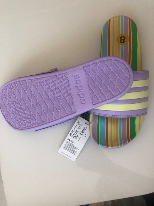 Adidas • Adilette