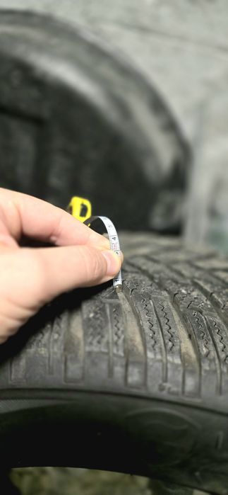 Anvelope auto de iarna 225/50/17 98v