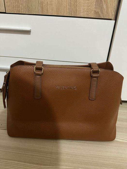 Дамска оригинална чанта Valentino