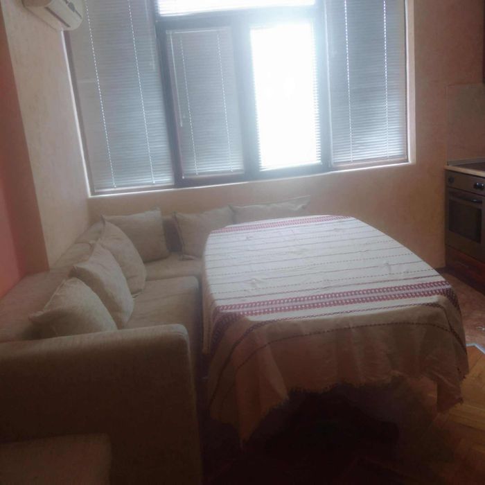 Апартамен под наем