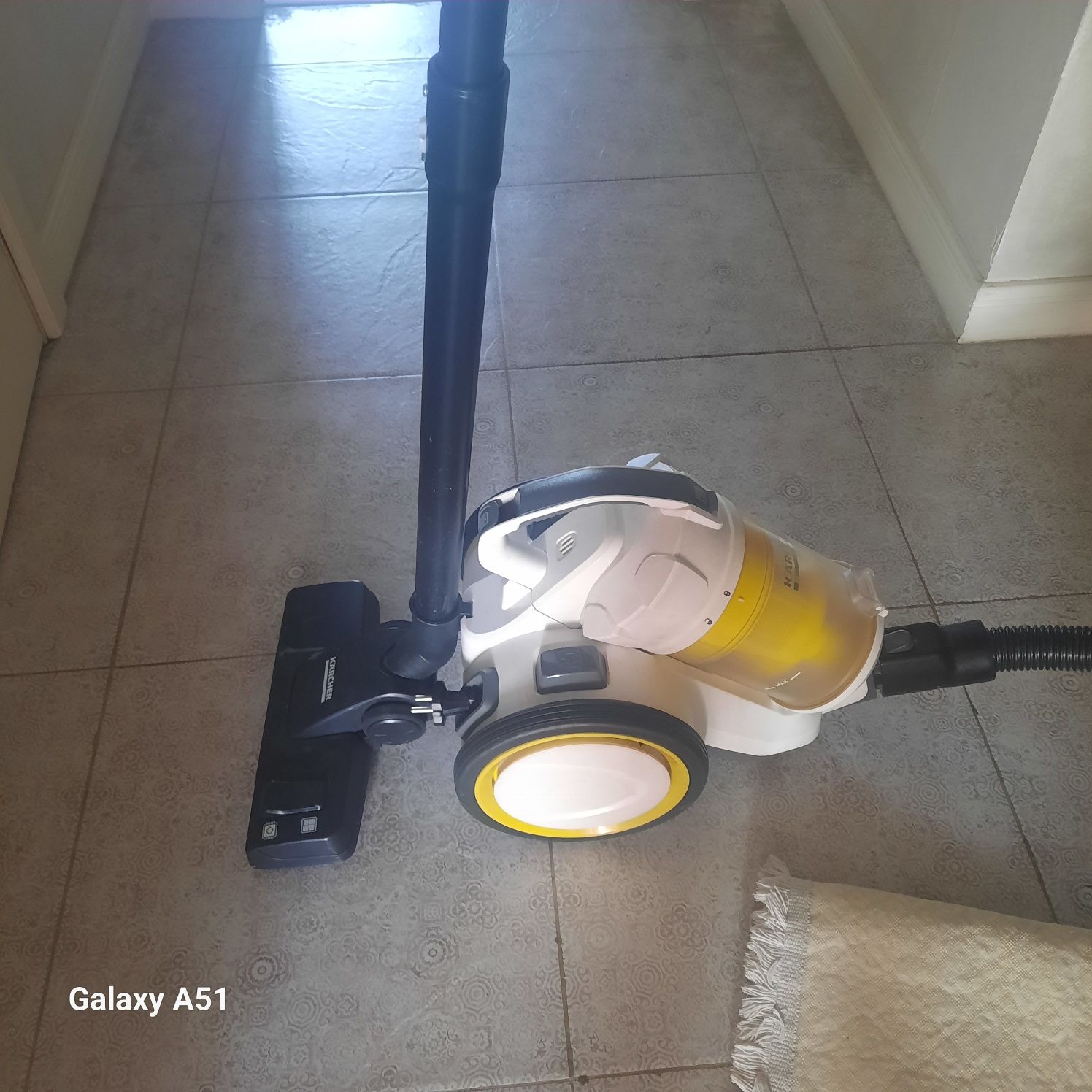 Продам пылесос KARCHER