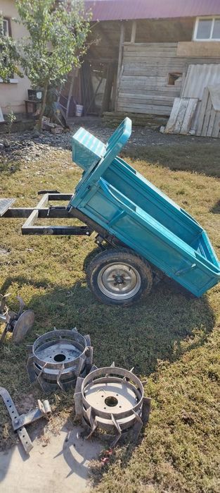 Motocultor 15cp și remorca