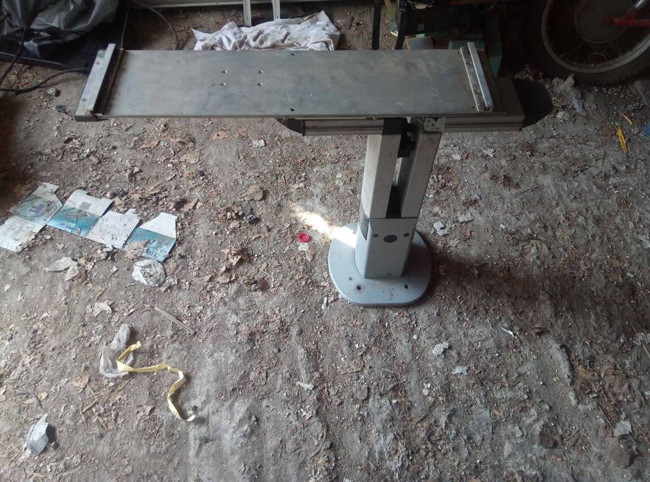 Продавам прозорци,люкове,маса,тенти,брони и др за кемпер и каравана