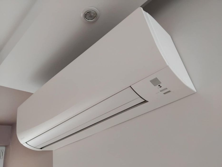 Климатик Daikin Sensira