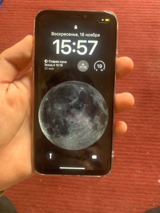 Iphone X sotiladi tiniq