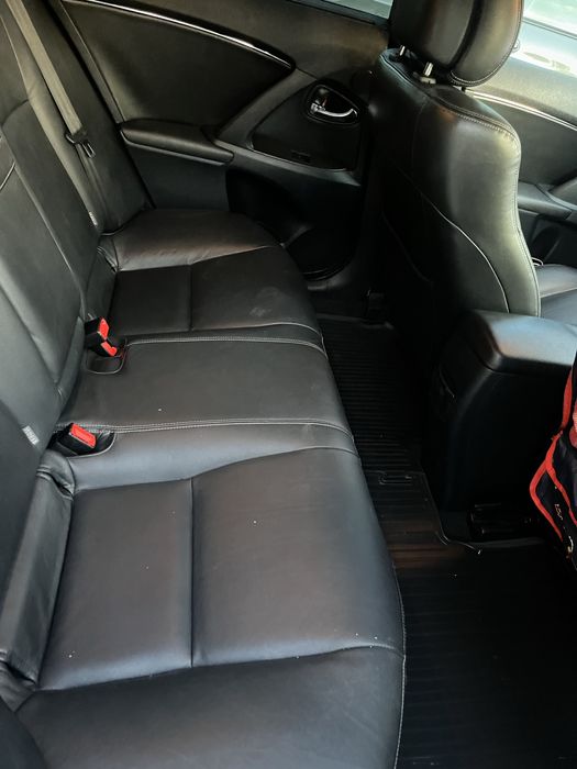 Toyota Avensis D-CAT Automat- Variante