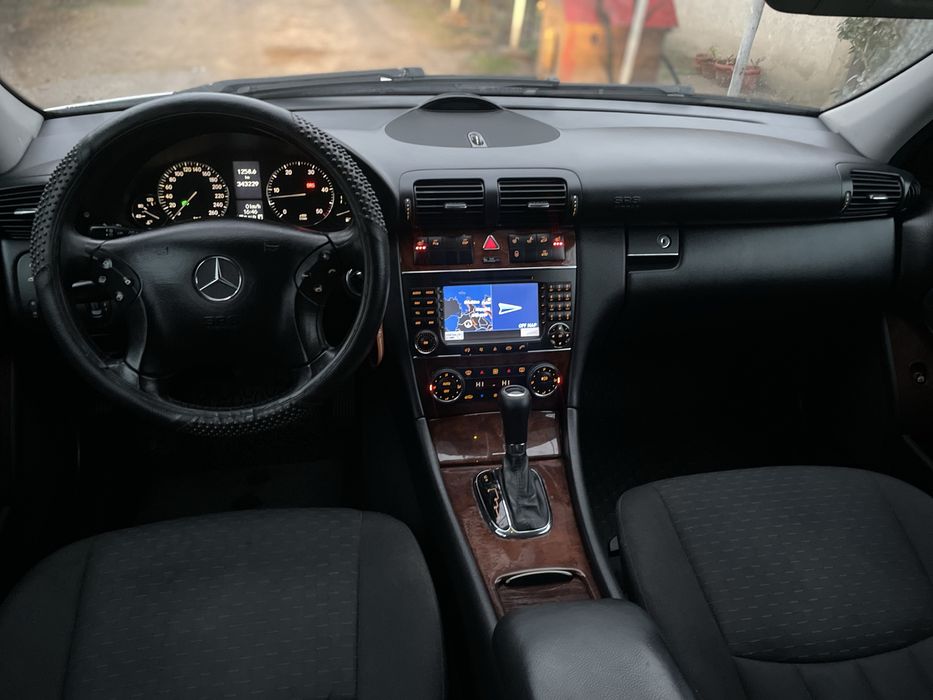 Mercedes C - Class w203 320cdi v6 7g-tronic