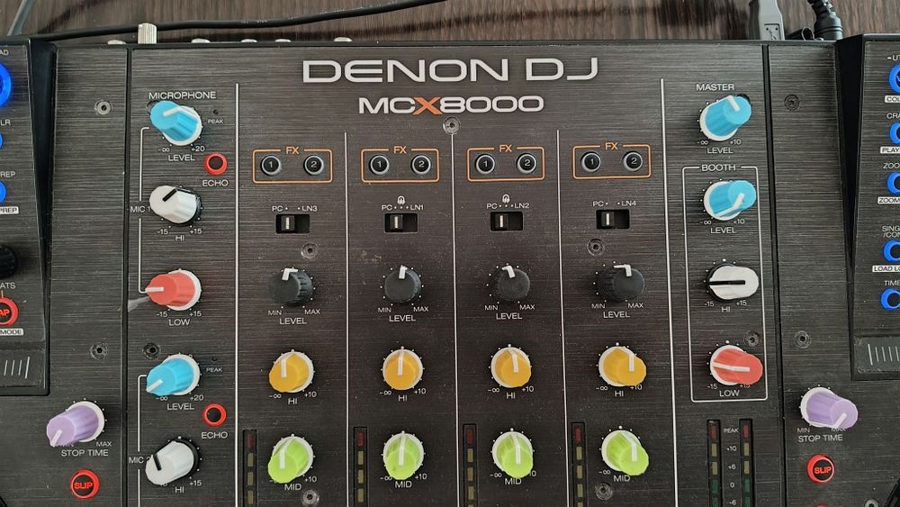 Denon DJ MCX 8000