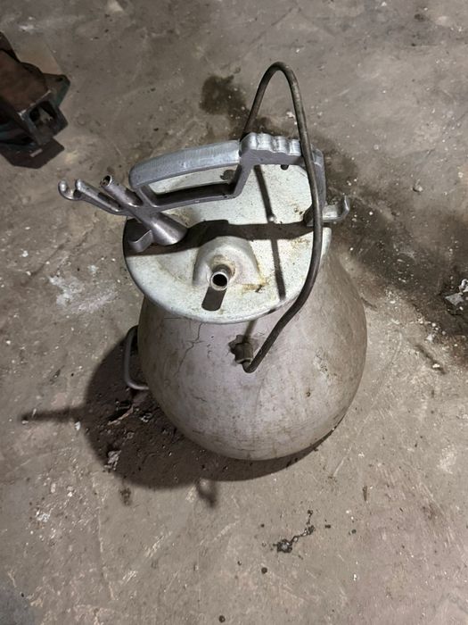 Бидон для доильного аппарата советский