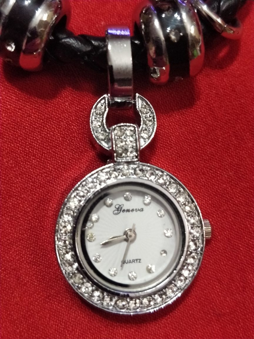 Новые женские часы браслет