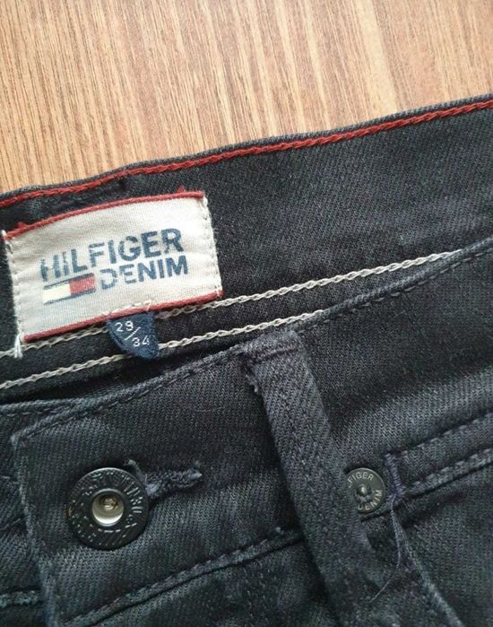 Blugi negri Tommy Hilfiger Denim - femei - mărimea 29/34