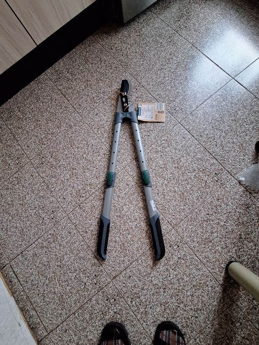 Телескопична ножица за клони със 4 степени на удължение на дръжките