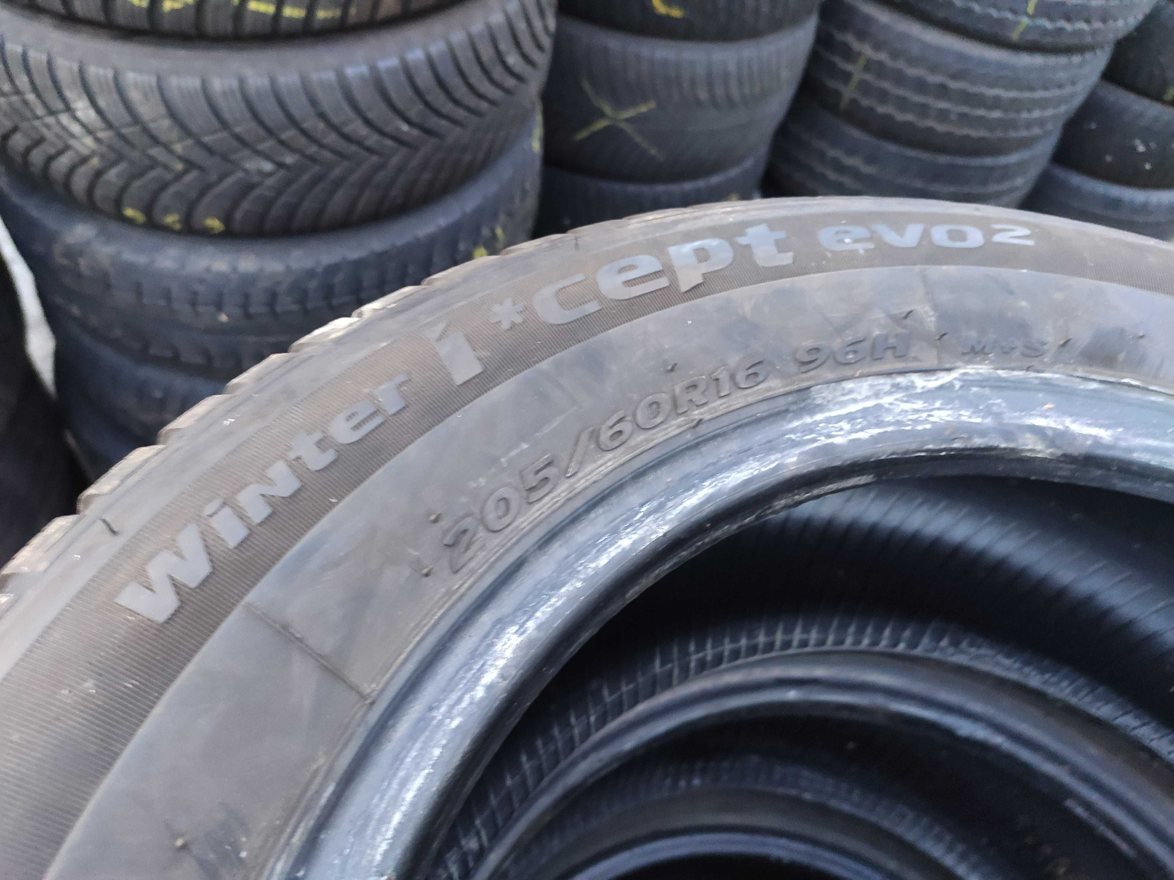 2бр Зимни гуми 205 60 16 - Hankook