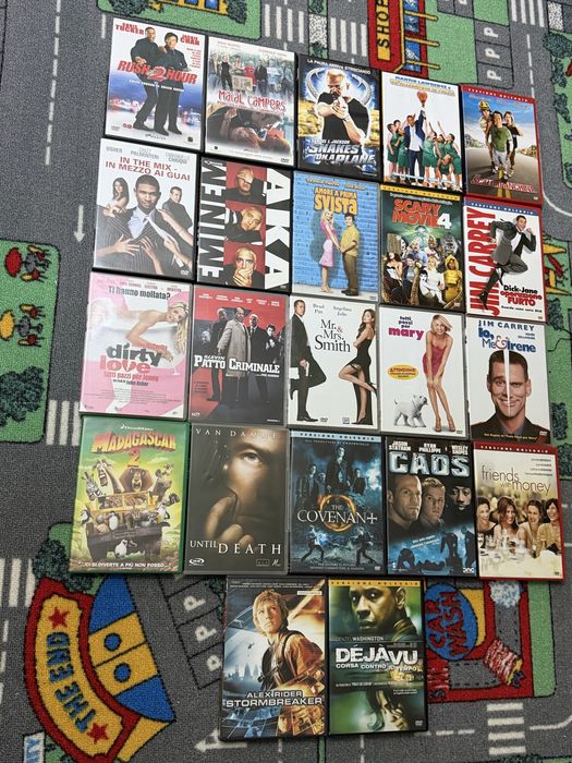 Lot/stoc filme in limba italiana