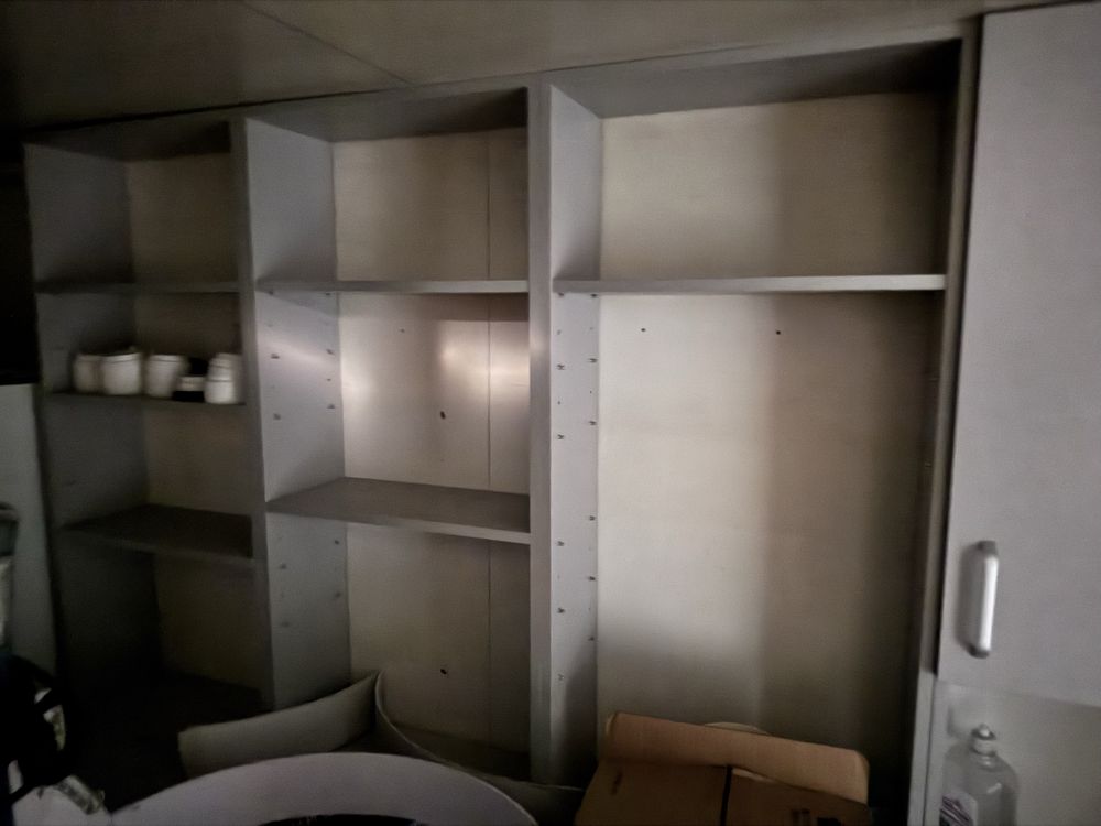 Продам трейлер фудтрак доки в порядке с учета сниму
