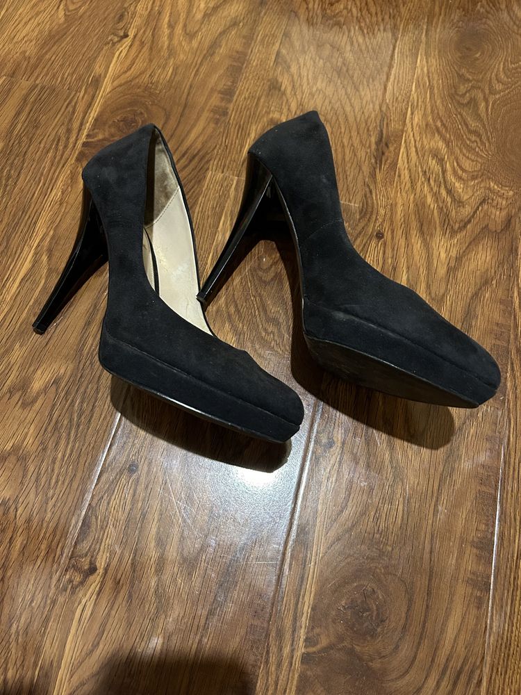 Pantofi Zara, piele intoarsa