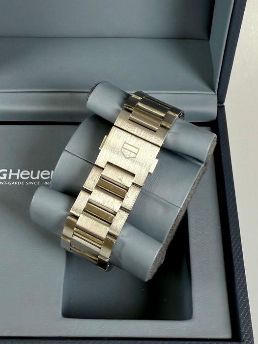 TAG Heuer Carrera Chronograph Green Dial