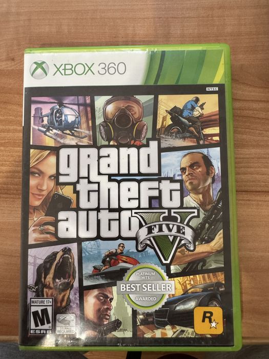 Xbox 360E cu 2 controllere, kinect si gta 5